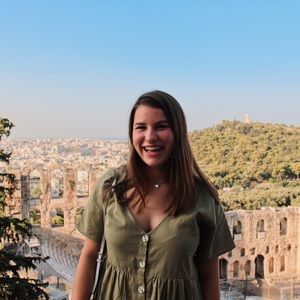 Meet your Posher, Ava